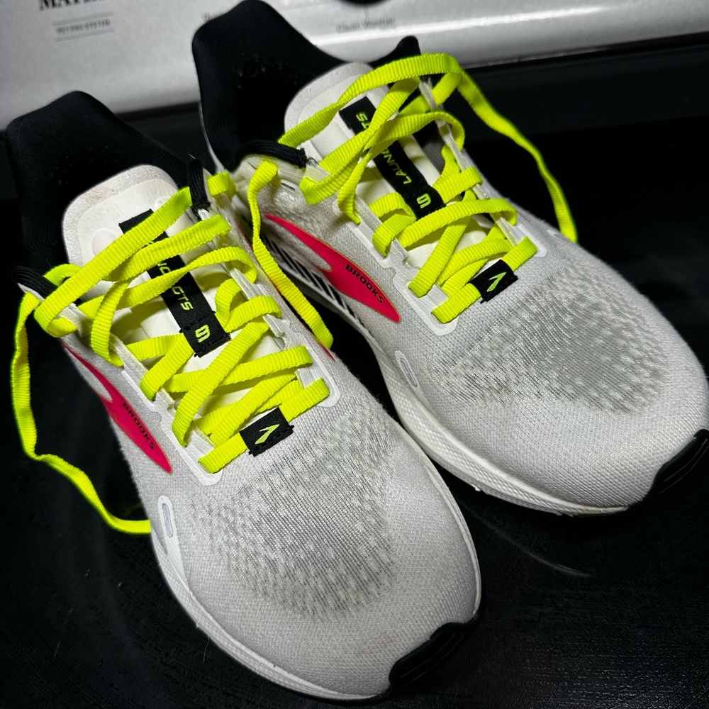 Brooks 7.5 Launch gts 6